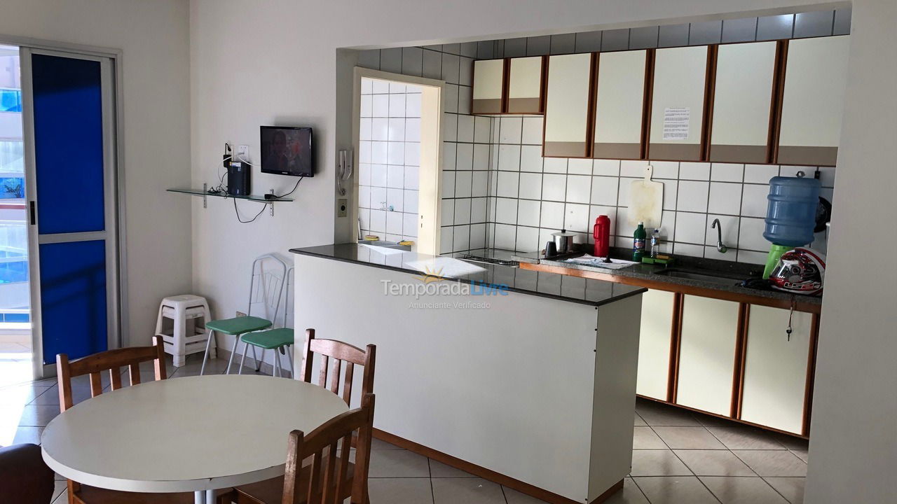 Apartamento para aluguel de temporada em Vila Velha (Praia da Costa)