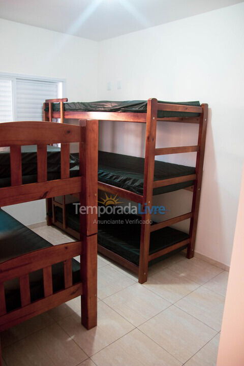 Casa para aluguel de temporada em Praia Grande (Jardim Imperador)