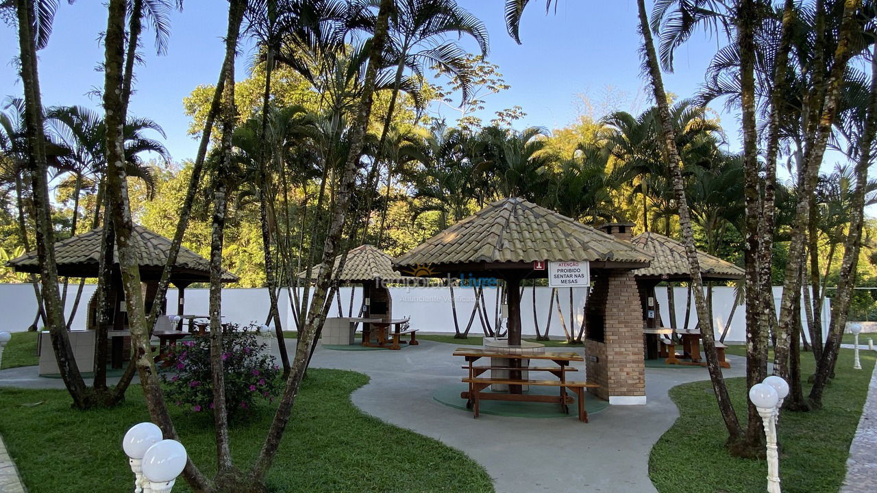Apartment for vacation rental in Ubatuba (Centro)