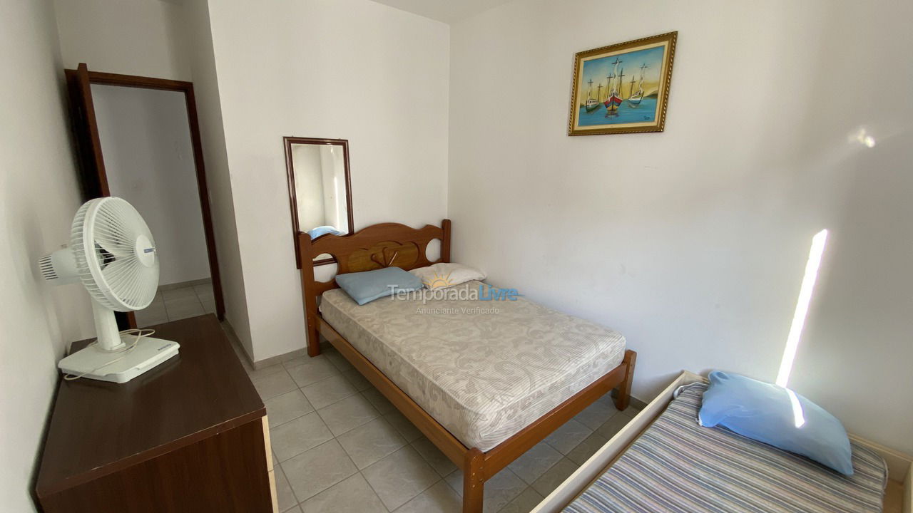Apartment for vacation rental in Ubatuba (Centro)