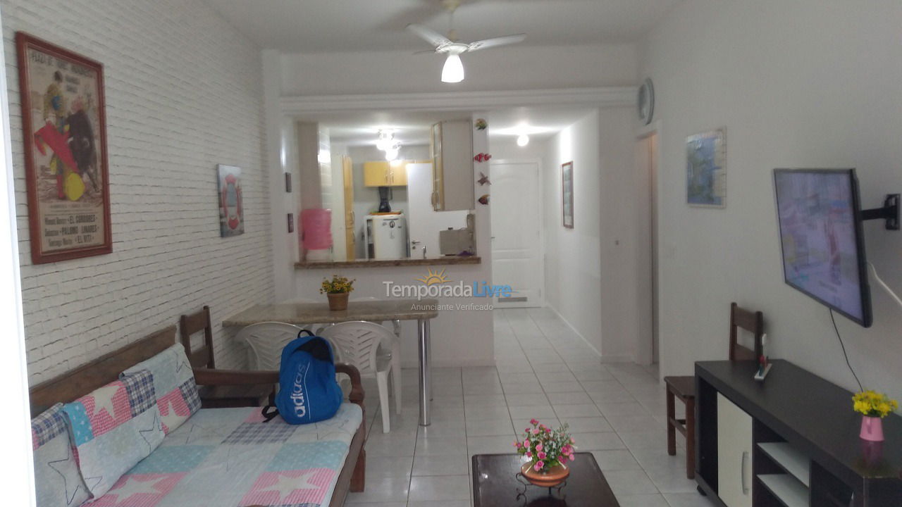 Apartamento para aluguel de temporada em Arraial do Cabo (Prainha)