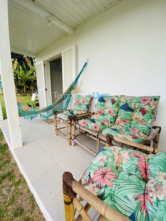 Casa para aluguel de temporada em Imbituba (Praia do Rosa)