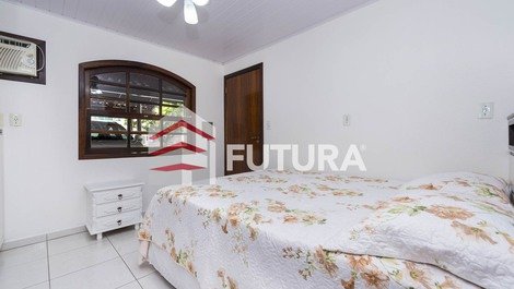 HOUSE FOR SEASONAL RENTAL - FOR UP TO 10 PEOPLE