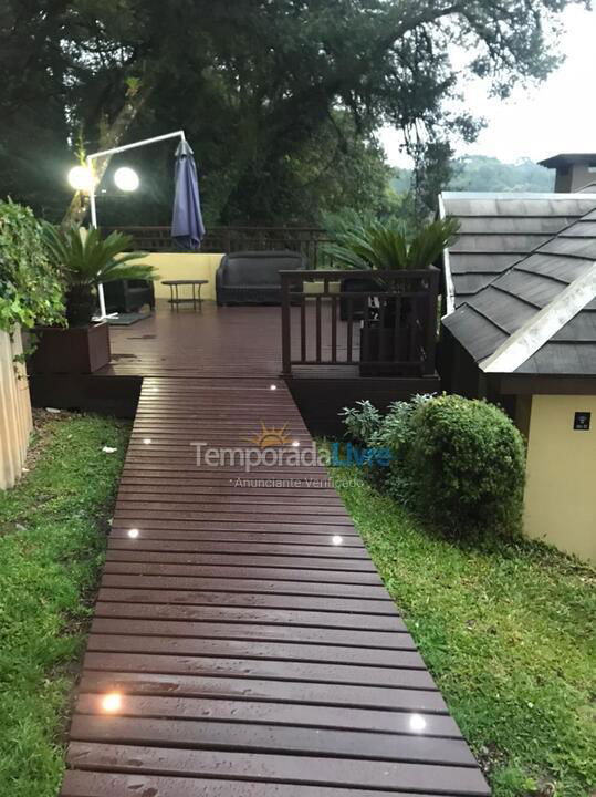 Apartamento para aluguel de temporada em Gramado (Centro)