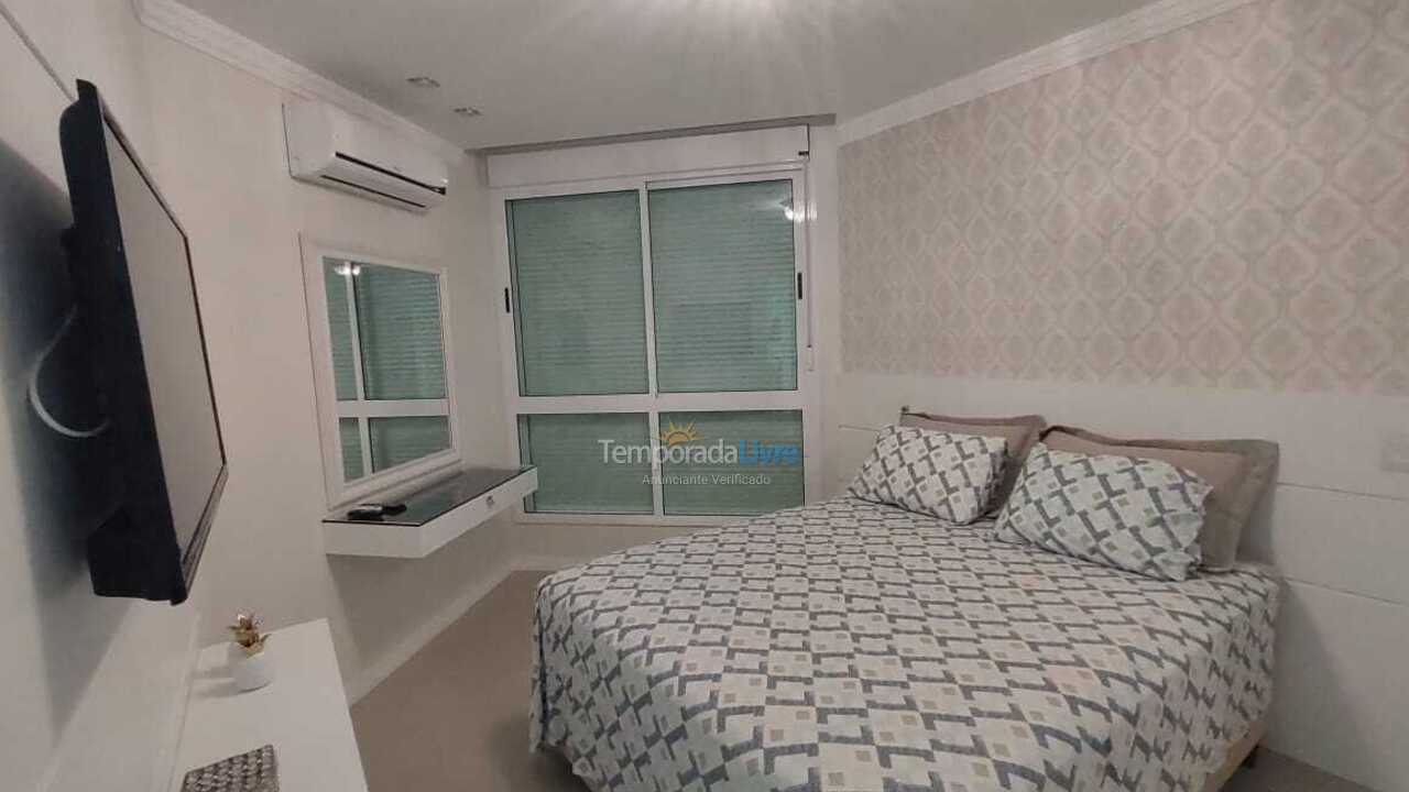 Apartamento para alquiler de vacaciones em Bombinhas (Praia de Bombas)