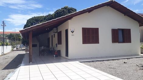 Casa para alugar em Ingleses Norte - Santa Catarina