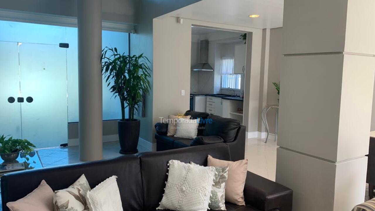 Casa para alquiler de vacaciones em Florianopolis (Jurerê Internacional)