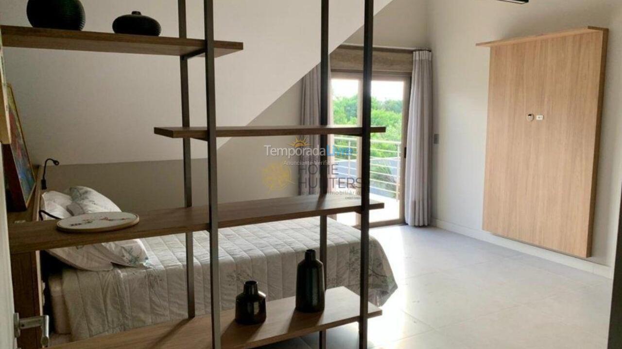 Casa para aluguel de temporada em Florianópolis (Cachoeira do Bom Jesus)