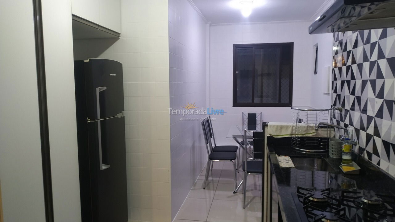 Apartamento para aluguel de temporada em Guarujá (Enseada)