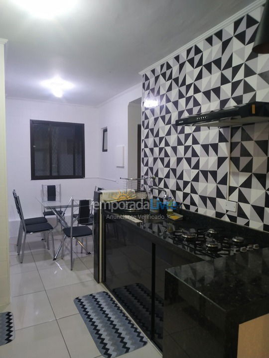 Apartamento para aluguel de temporada em Guarujá (Enseada)