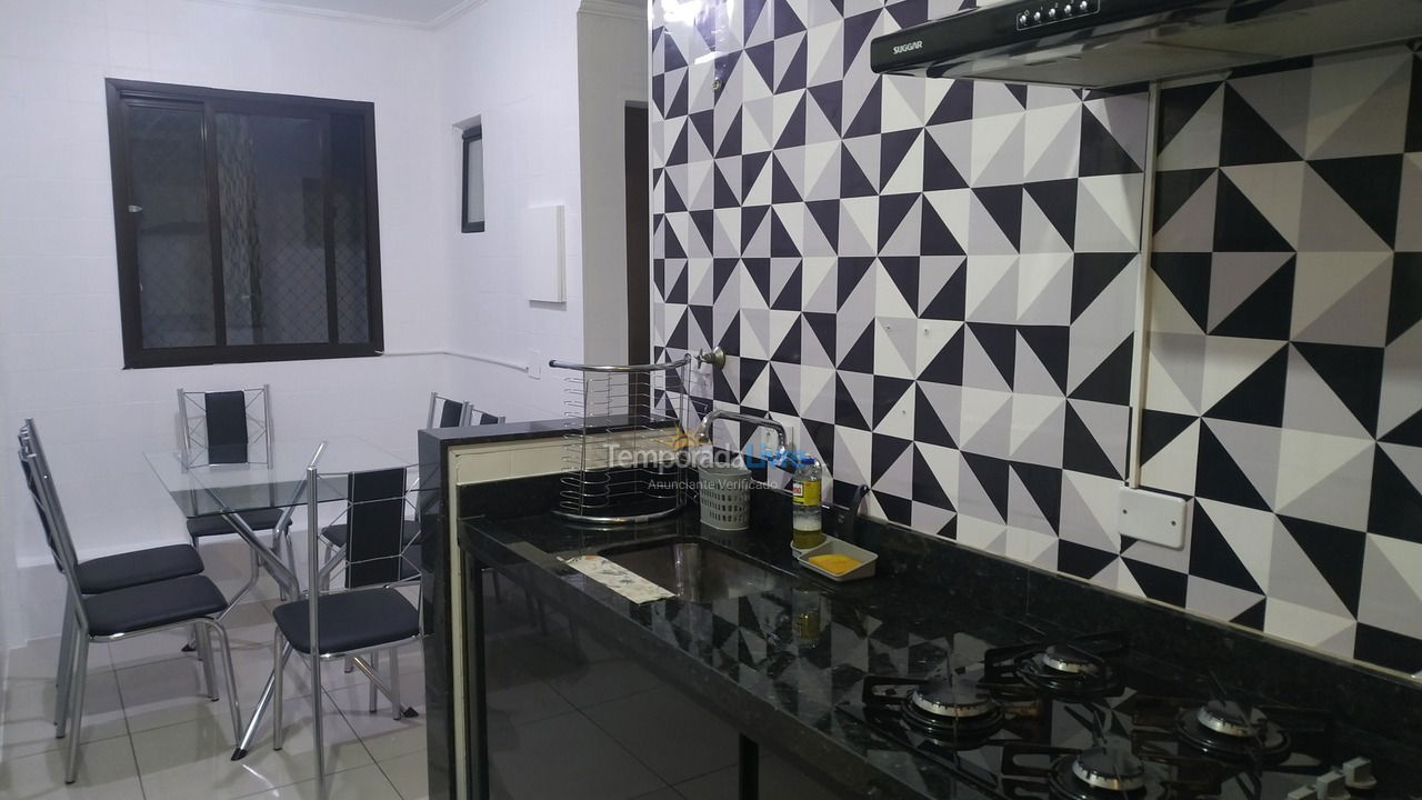 Apartamento para aluguel de temporada em Guarujá (Enseada)