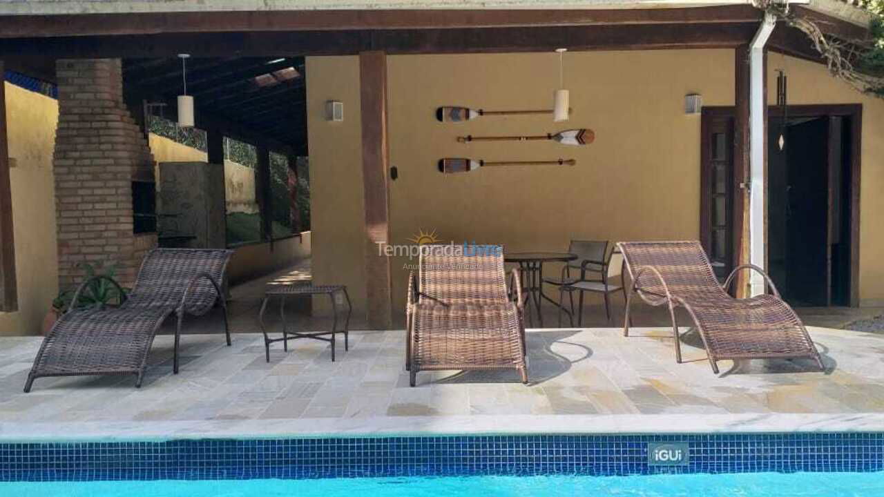 Casa para aluguel de temporada em São Sebastião (Maresias)