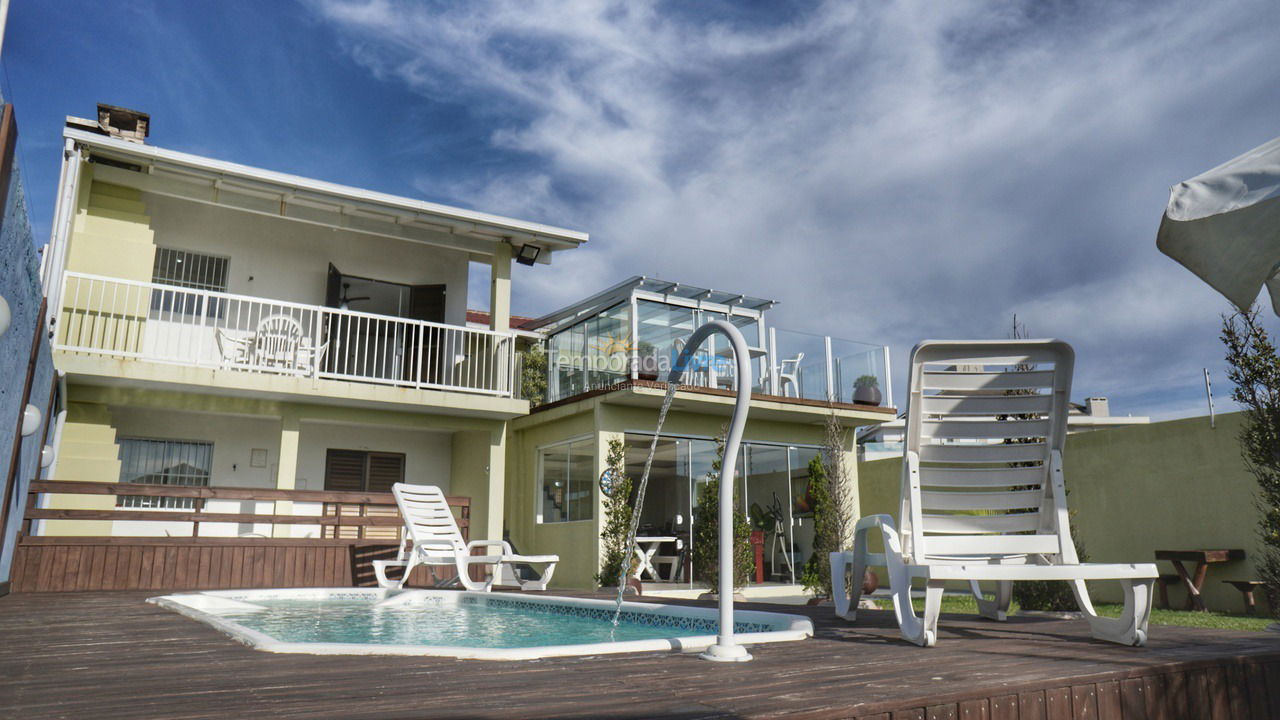 Casa para aluguel de temporada em Florianopolis (Praia dos Ingleses)