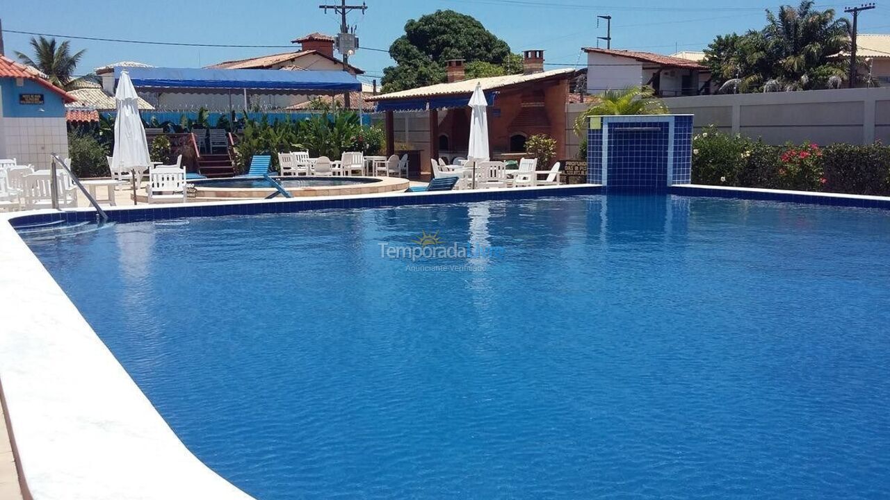 Apartamento para aluguel de temporada em Taperapuan (Bahia)