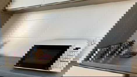 Super comfortable duplex house, 05 suites, swimming pool.