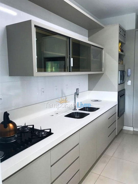 Apartamento para alquiler de vacaciones em Governador Celso Ramos (Praia de Palmas)