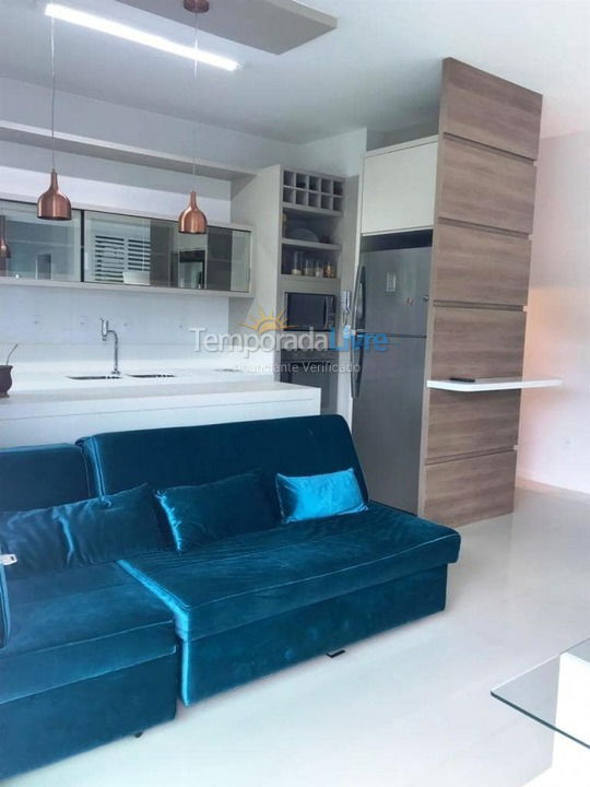 Apartamento para alquiler de vacaciones em Governador Celso Ramos (Praia de Palmas)