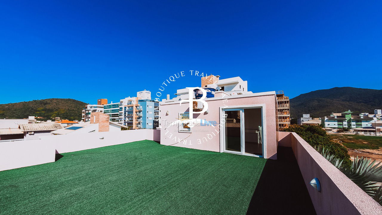 Casa para aluguel de temporada em Governador Celso Ramos (Praia de Palmas)