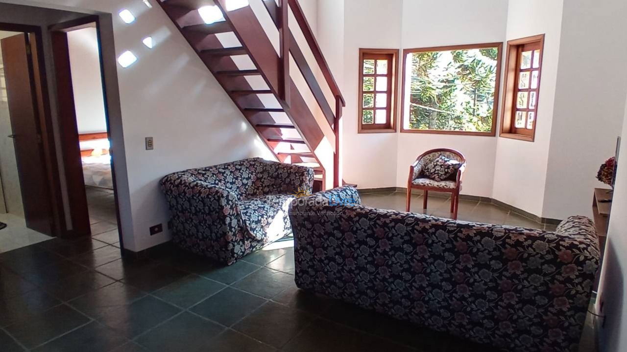 Casa para alquiler de vacaciones em Campos do Jordão (Jardim Tres Nascentes)