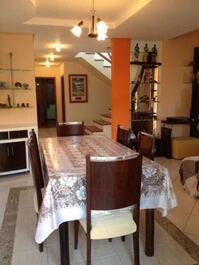 House 400 Mts from Barra da Lagoa Beach - SEASON RENT
