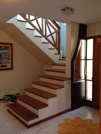 House 400 Mts from Barra da Lagoa Beach - SEASON RENT