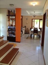 House 400 Mts from Barra da Lagoa Beach - SEASON RENT