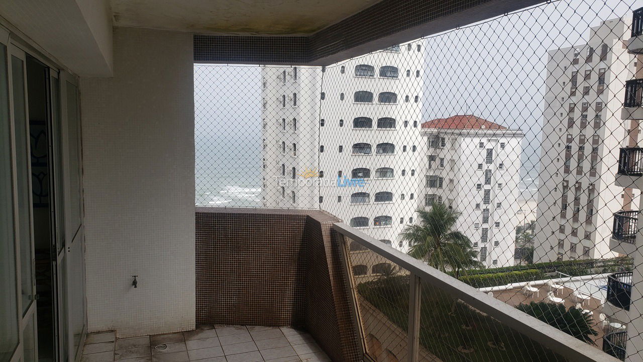 Apartamento para aluguel de temporada em Guarujá (Pitangueiras)