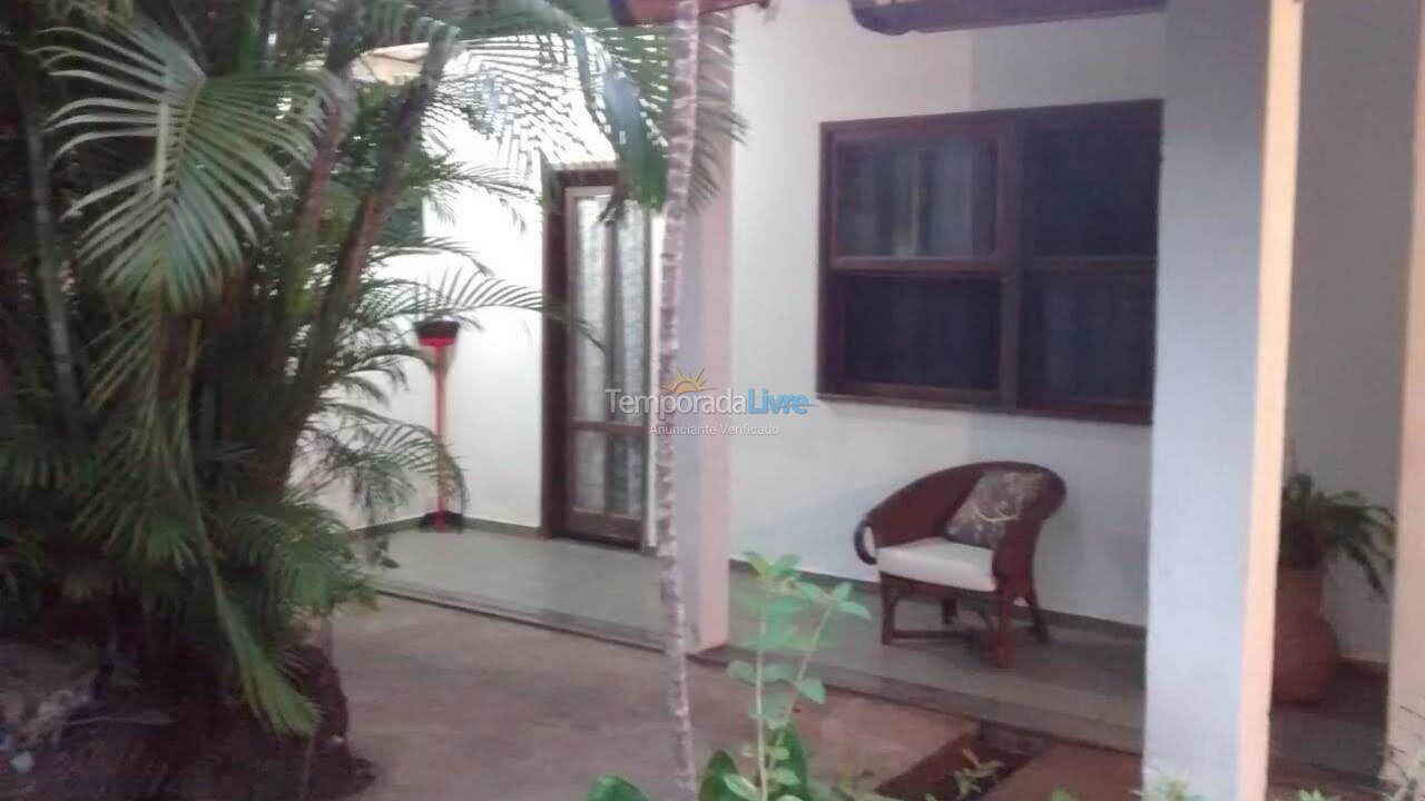 Casa para alquiler de vacaciones em Guarapari (Setiba)