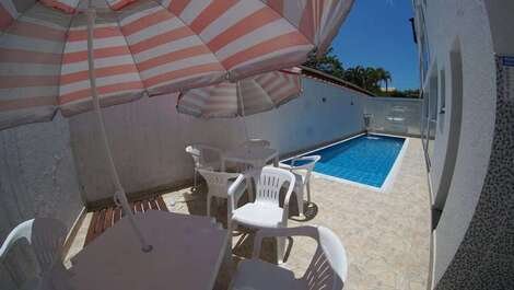 Apt 2 bed facing the sea Ubatuba w/ bbq station for up to 6 people