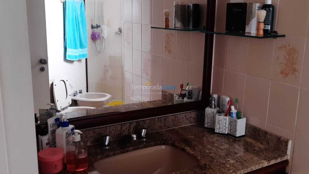 Apartamento para aluguel de temporada em Guarujá (Praia do Tombo)