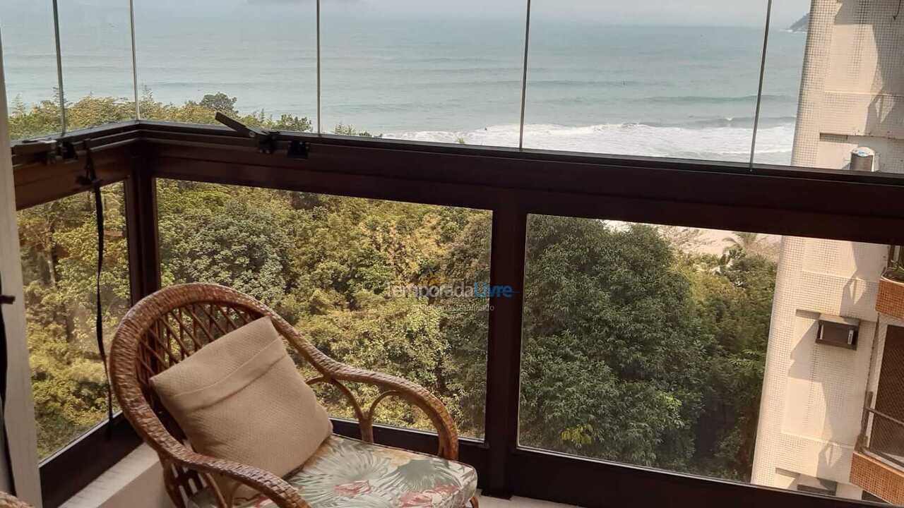 Apartamento para aluguel de temporada em Guarujá (Praia do Tombo)