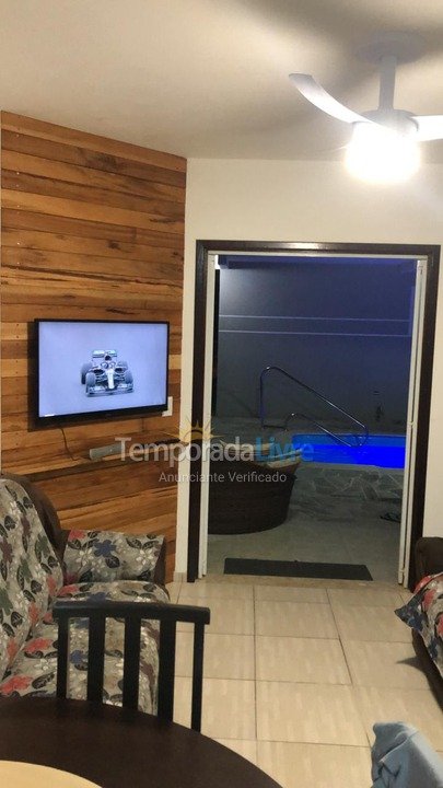 Casa para alquiler de vacaciones em Itapoá (Balneário Cambiju)