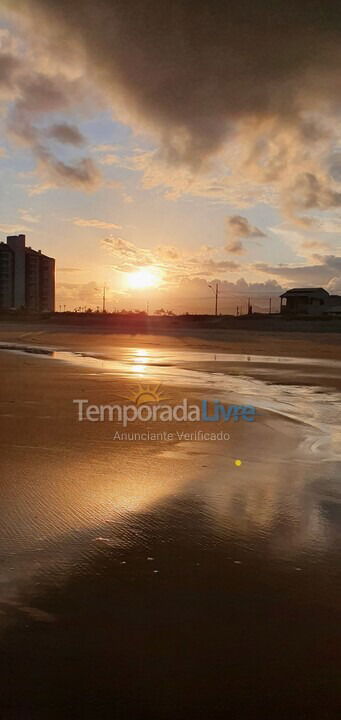 Apartamento para alquiler de vacaciones em Matinhos (Balneário Ipacaraí)