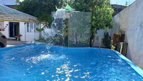 Casa com piscina em Itanhaém