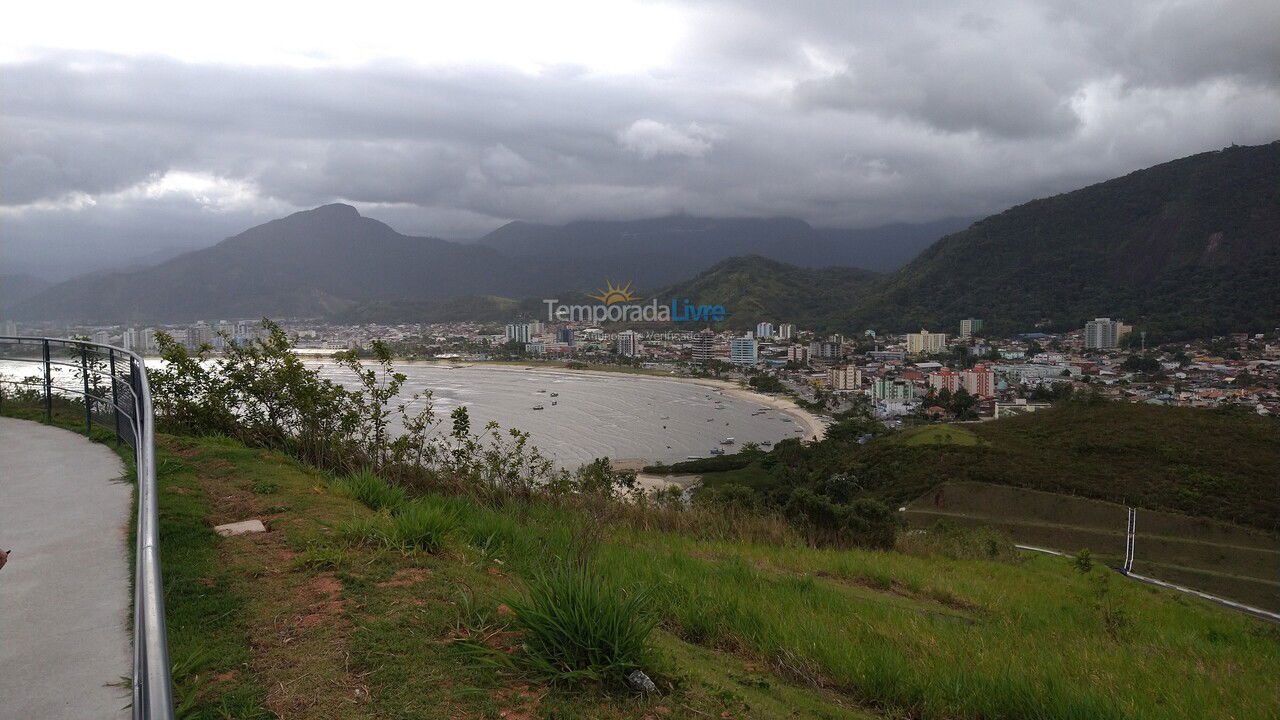 Casa para aluguel de temporada em Caraguatatuba (Martim de Sá)