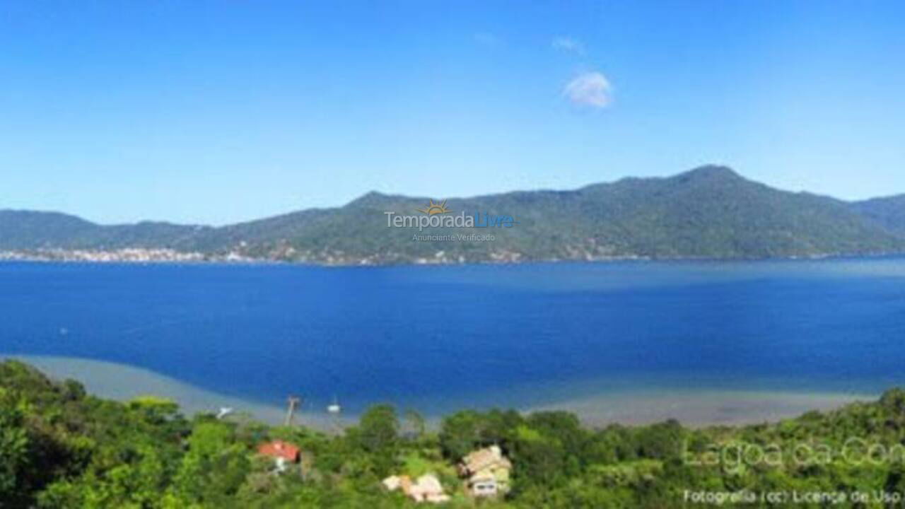 Casa para aluguel de temporada em Florianópolis (Praia Mole)