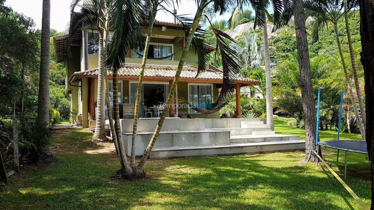 Casa para aluguel de temporada em Florianópolis (Praia Mole)