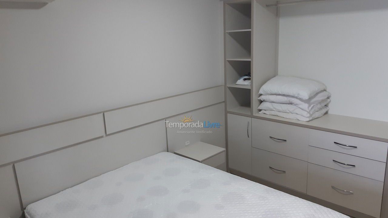 Apartment for vacation rental in Itapema (Centro)