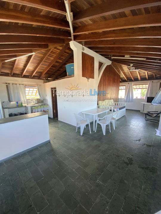 Casa para aluguel de temporada em Ubatuba (Pereque Açu)