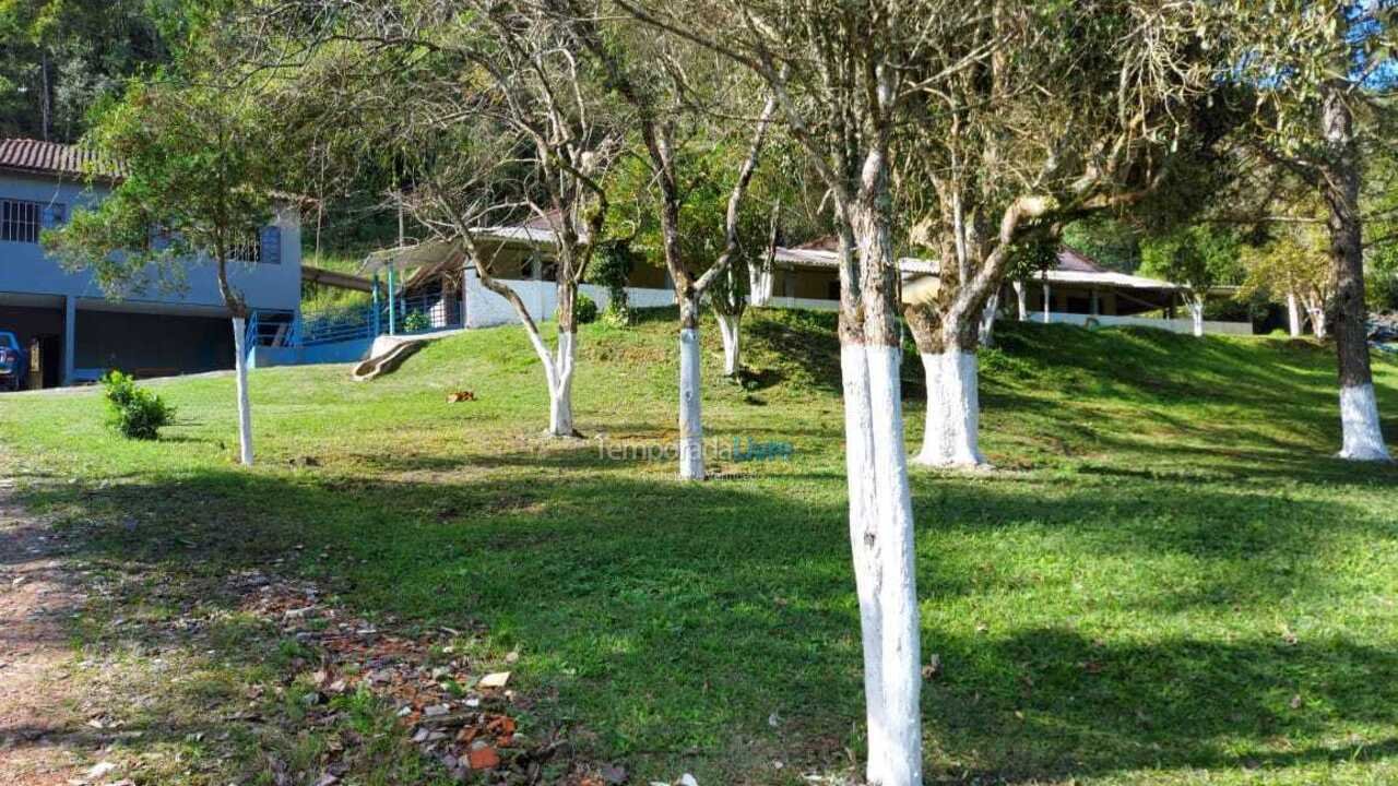 Chácara / sítio para aluguel de temporada em Mogi das Cruzes (Quatinga Mogi das Cruzes)