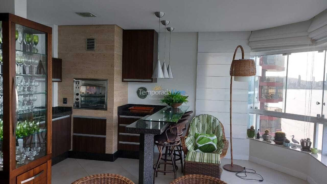 Apartamento para aluguel de temporada em Balneário Camboriú (Barra Sul)
