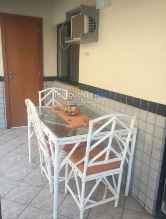 Apartamento para aluguel de temporada em Arraial do Cabo (Prainha)