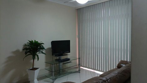 Apartamento Guarujá Enseada excelente localização