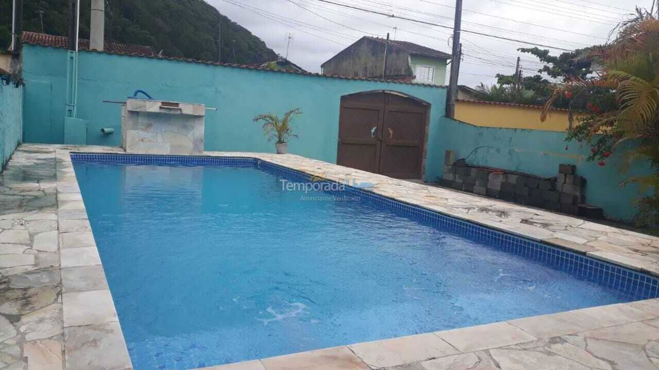 House for vacation rental in Mongaguá (Balneario Itaoca)