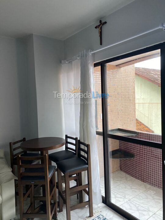 Apartment for vacation rental in Matinhos (Balneário Ipacaraí)