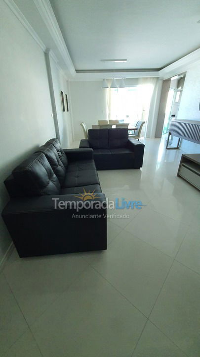 Apartamento para aluguel de temporada em Itapema (Meia Praia)