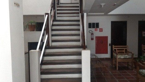 Escadas acesso ao apto 