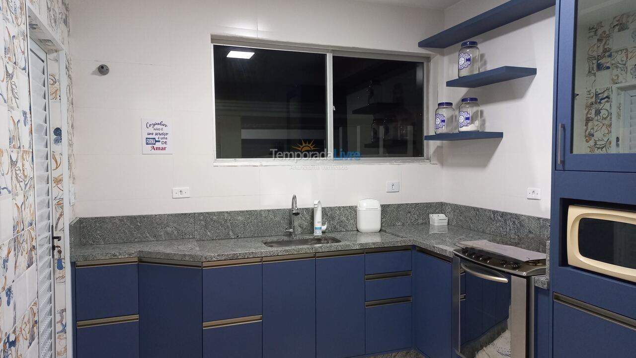 Apartamento para aluguel de temporada em Matinhos (Caiobá)