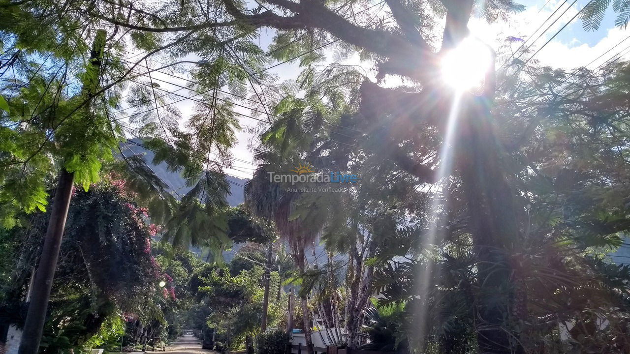 Casa para alquiler de vacaciones em Ubatuba (Praia do Lázaro)