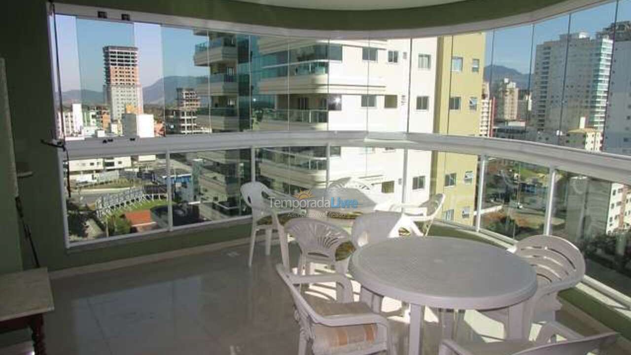 Apartment for vacation rental in Itapema (Meia Praia)